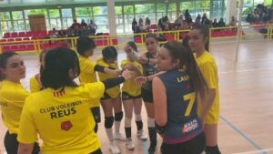 Lee más sobre el artículo CONSELL ESPORTIU 
CADET FEMENI 
Victoria del Blau a la pista del Montblanch a la…