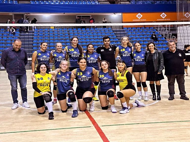 Lee más sobre el artículo SENIOR FEMENI 3° CAT.
C.V. REUS 2 – PANTERES GROGUES 3
LAS PANTERAS DEVORAN LA I…