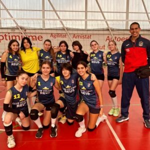 Lee más sobre el artículo CONSELL ESPORTIU 
CADET FEMENI 
ESTA VEZ EL BLAU SE IMPUSO AL GROC !!!…