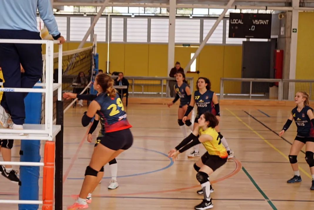 En este momento estás viendo CADET FEMENI 2° CAT
C. V. Reus 3 – Sant Esteve 0
Partido sin sobresaltos para l…