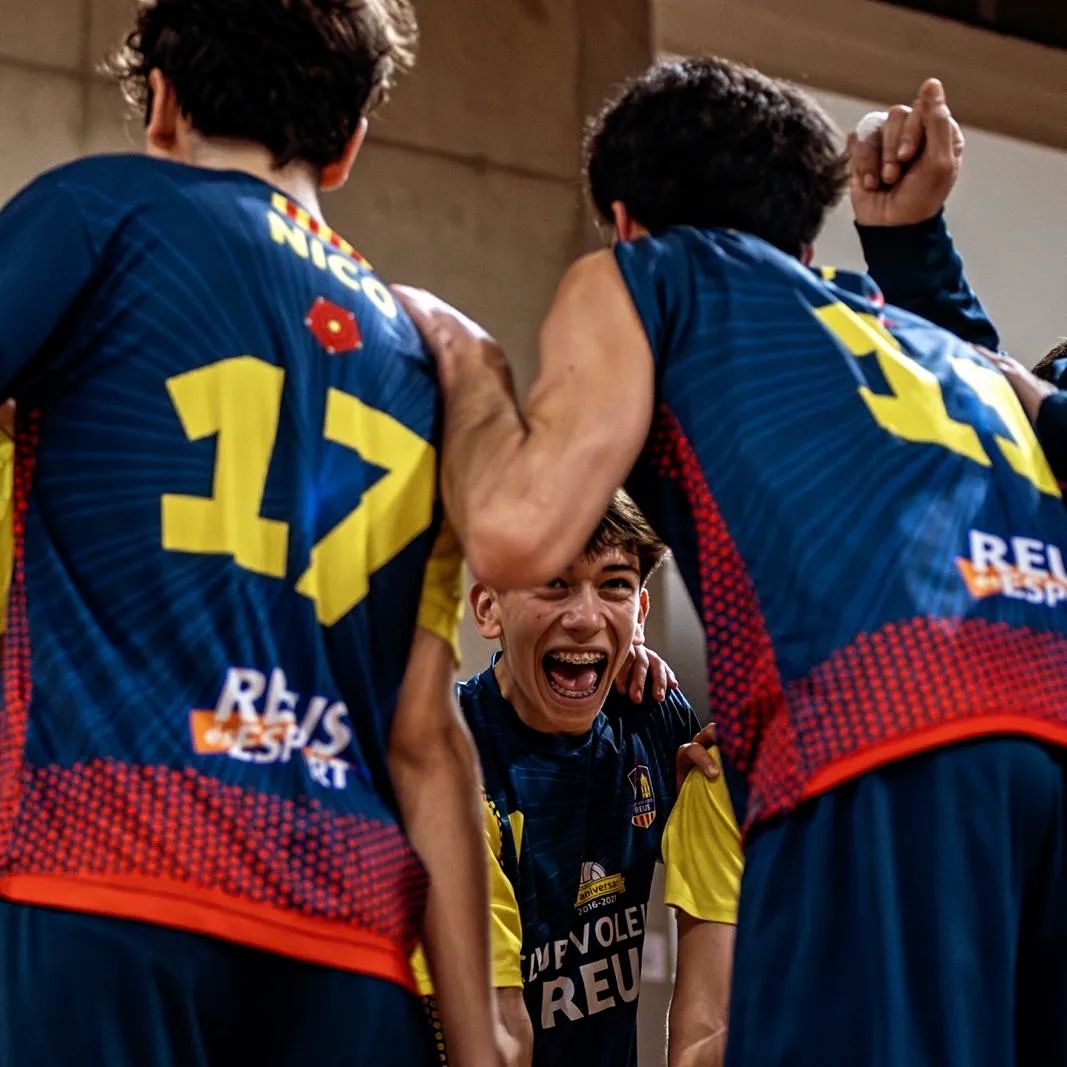 En este momento estás viendo CEVOL TORREDEMBARRA 
  VS.
CLUB VOLEIBOL REUS…