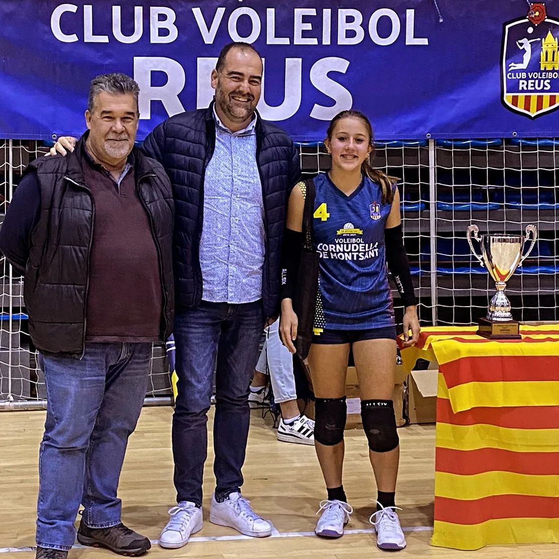 En este momento estás viendo 3° JORNADA DEL VOLEI FEMENI 
Noa López ( Volei Cornudella) millor jugadora categ…