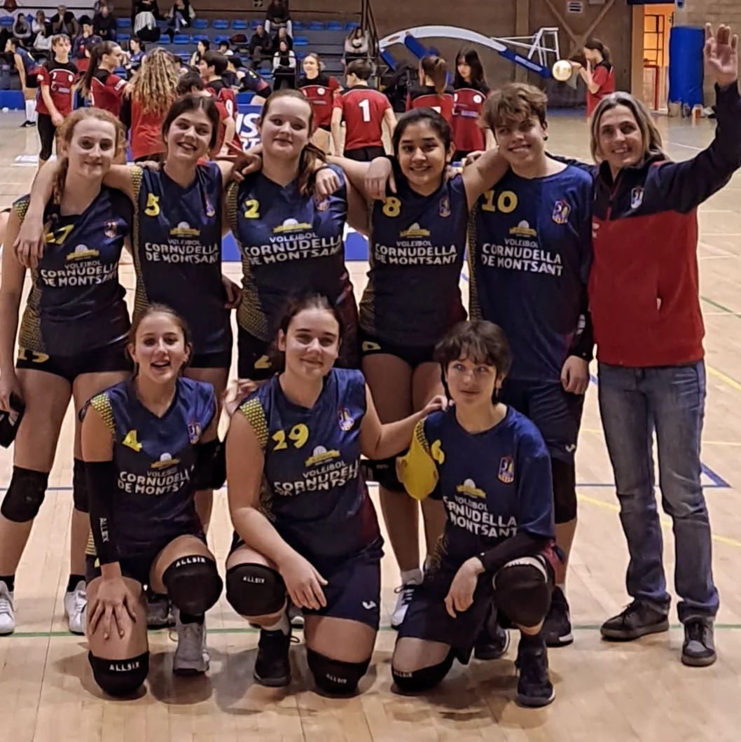 En este momento estás viendo 200 NENES VAN GAUDIR DE LA 3° JORNADA DEL VOLEI FEMENI !!!
El Club Voleibol Reus…