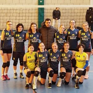 Lee más sobre el artículo CADET FEMENI 2• CAT.
SANT ESTEVE 0 – C.V. REUS 3
Las cadetes siguen con paso fir…