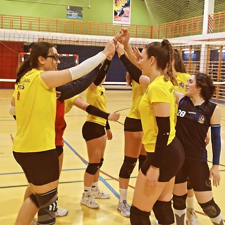 Lee más sobre el artículo ZARAGOZA VOLLEY CUP,  FINAL DE LA PRIMERA JORNADA !!!…