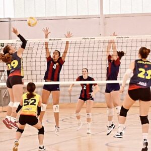 Lee más sobre el artículo JUVENIL FEMENI 2° CATALANA 
C.V. REUS 3 – BARÇA VOLEI BLAU 1
LAS JUVENILES TUMBA…