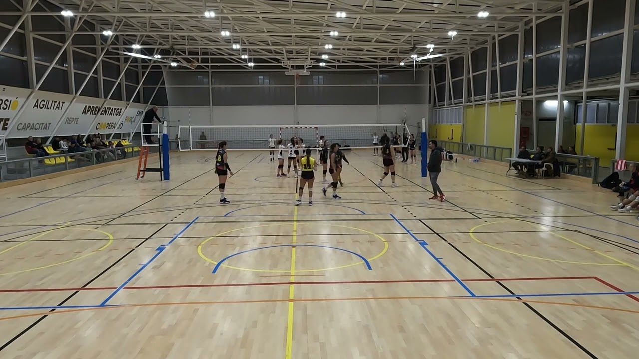 En este momento estás viendo Volei Senior femeni 3ª C.V. Reus vs DSB colegio aleman