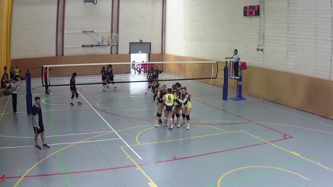 En este momento estás viendo Volei juvenil femenino triangular ascenso C V  REUS vs V  SANT JUST GROC