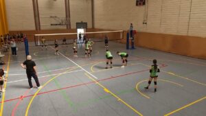 Lee más sobre el artículo Volei juvenil femenino triangular ascenso C V  REUS vs JOVES de VILOBI