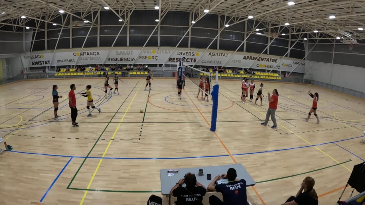 En este momento estás viendo voleibol C.v. Reus VS Vic volei callis