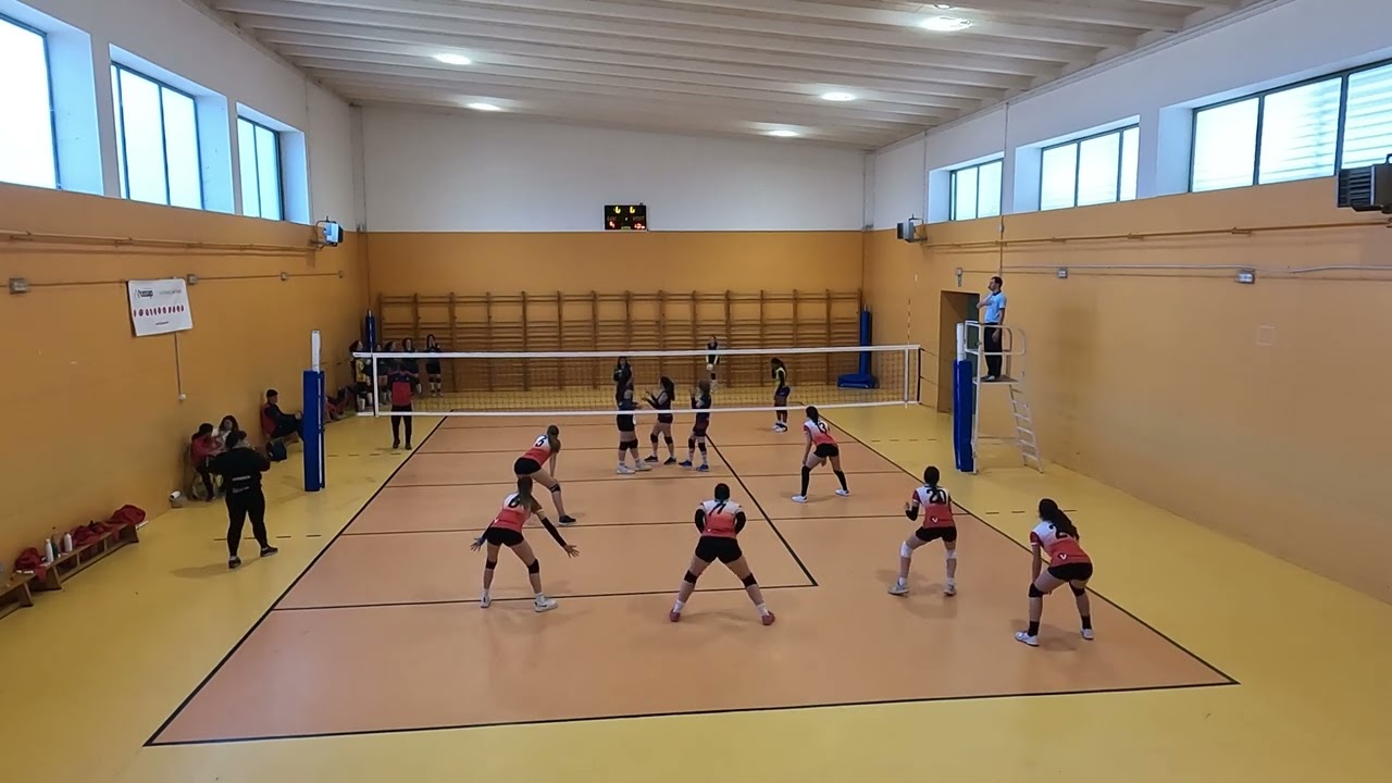 En este momento estás viendo Volei cadet femení fase ascens  Vic Volei Callis – C.V. Reus