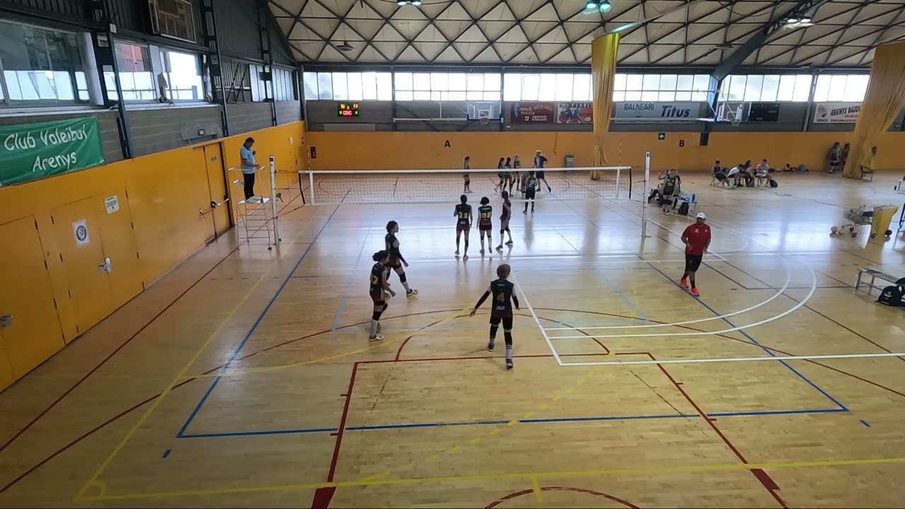 En este momento estás viendo Semifinal 2ª División infantil femenino C.v. Arenys de mar – C.v. Reus